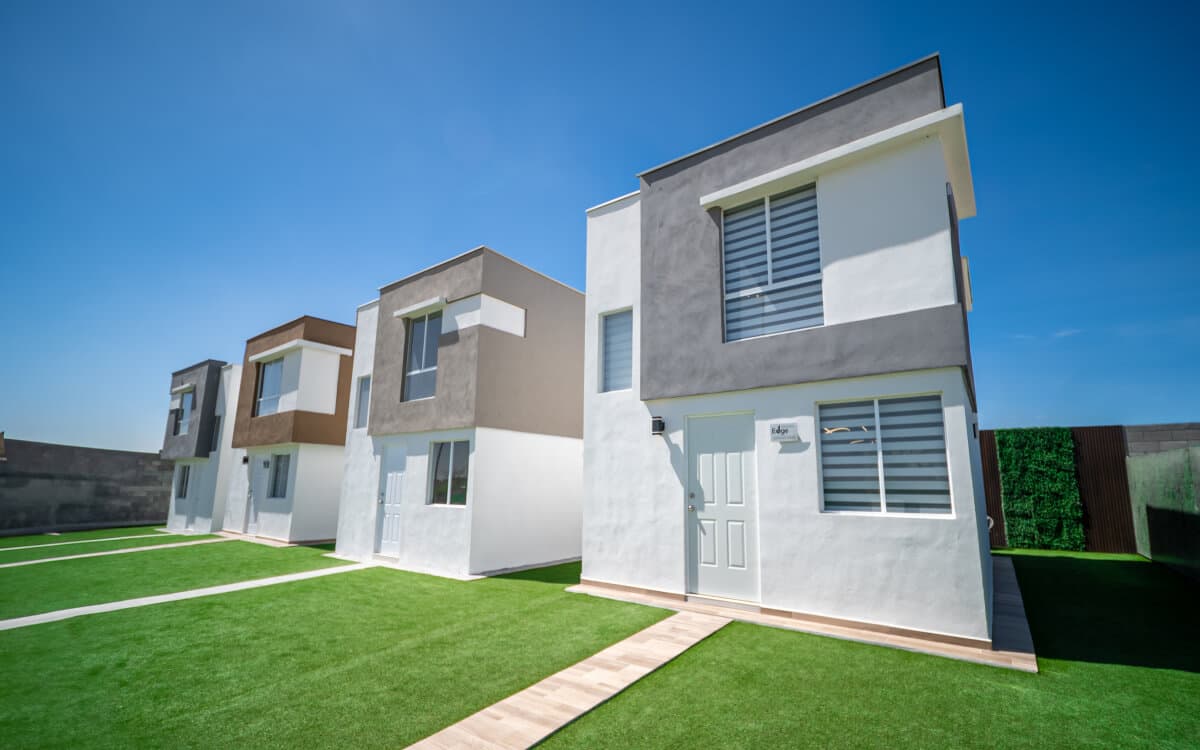 Casas del modelo Águila Real en el fraccionamiento Lomas del Mirador de la inmobiliaria Javer