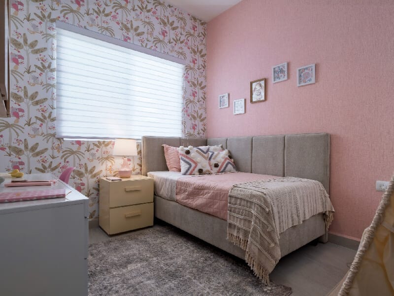 Recámara color rosa del modelo Arezzo en el fraccionamiento Xandora Residencial de la inmobiliaria Javer
