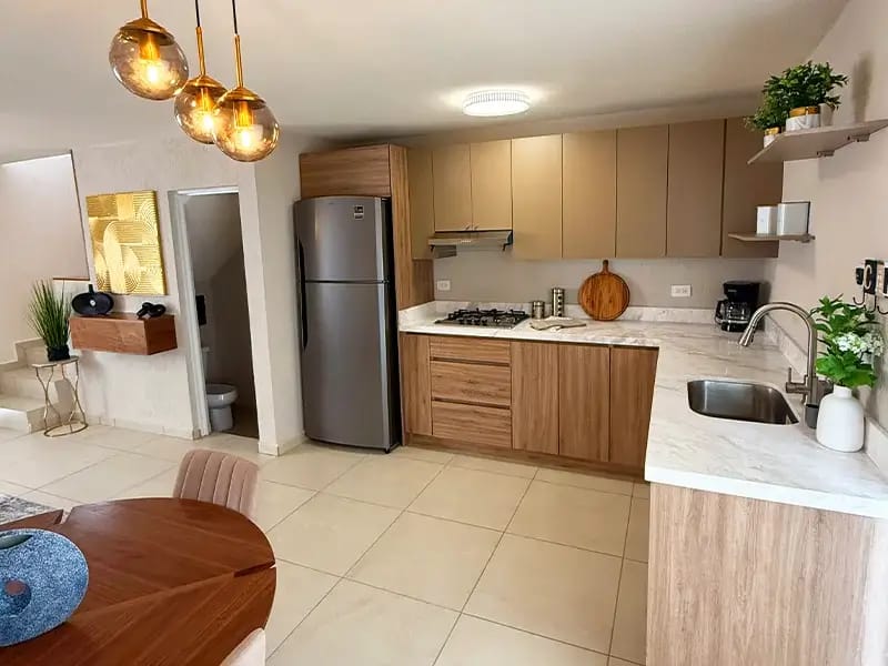 Cocina del modelo Águila Premier en el fraccionamiento Privada Monte Carmelo que pertenece a la inmobiliaria Javer