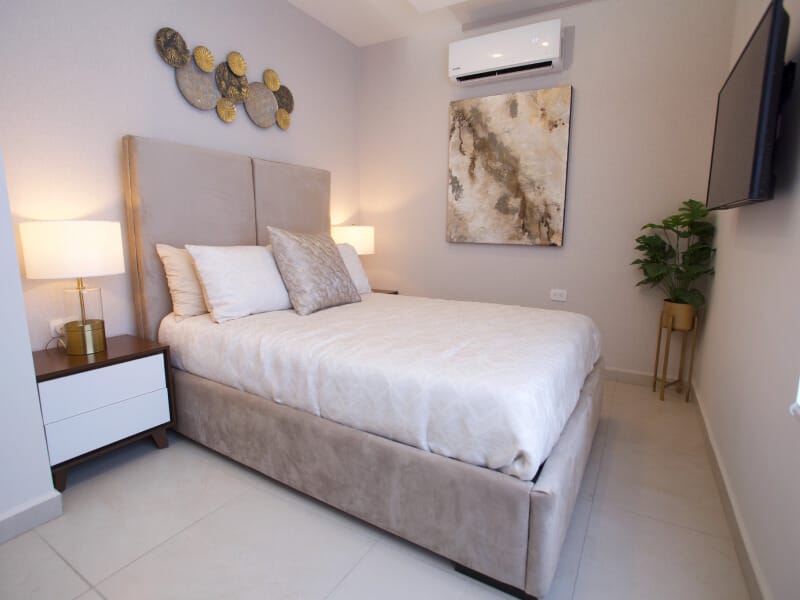 Recámara principal de modelo Praga en el fraccionamiento Cumbre del Norte de la inmobiliaria Javer