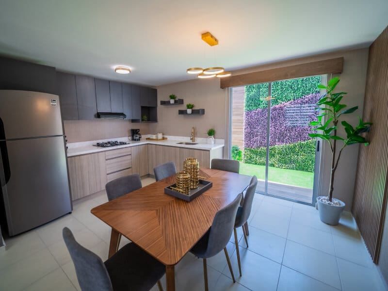 Cocina con comedor del modelo Águila Premier en el fraccionamiento Lomas del Mirador de la inmobiliaria Javer