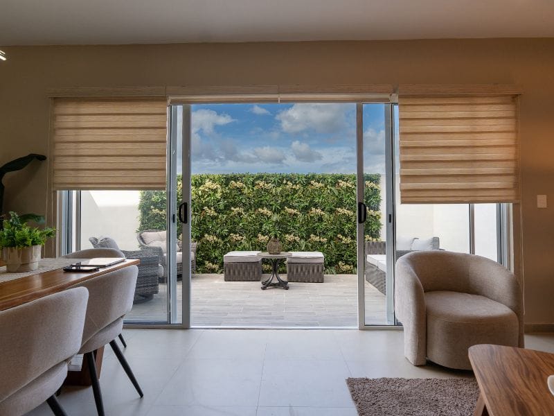 portoalto-casas-javer-mira-elite-vista-patio