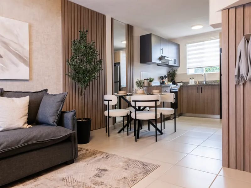 Comedor en el modelo Albatros del fraccionamiento El Jaral que pertenece a la inmobiliaria Javer