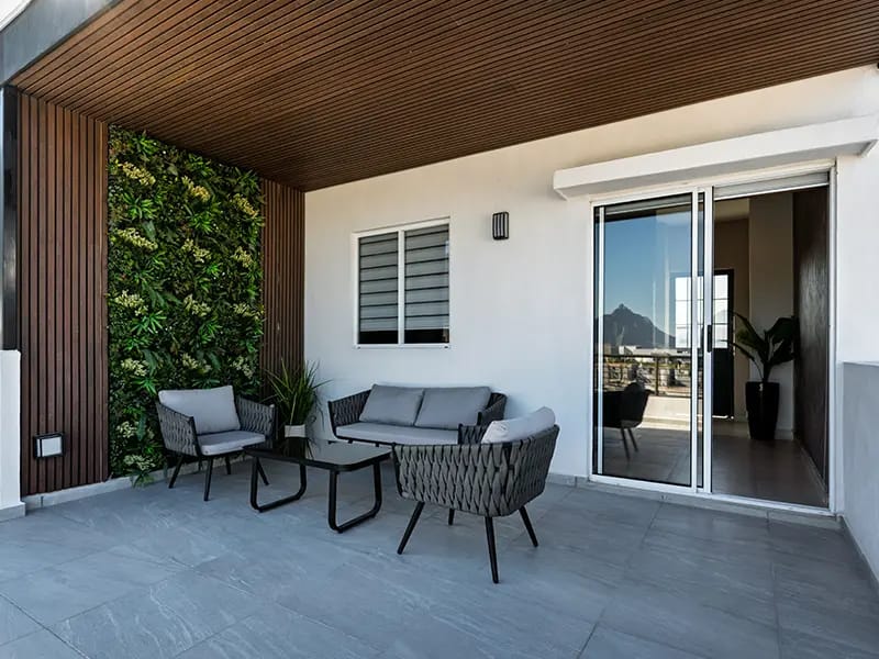 Área lounge exterior en el modelo Aura Elite 3N del fraccionamiento Bosques de la Sierra en inmobiliaria Javer de Nuevo León